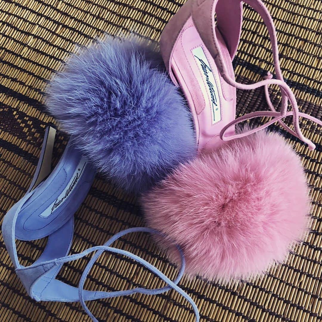 ブライアンアトウッドさんのインスタグラム写真 - (ブライアンアトウッドInstagram)「I love Powdery Hues! Especially when it’s on MELLY 💗  #powderyhues #melly #sickshoes #madeinitaly #fashion #highheels #shoes #lavender #pink #brianatwood」8月18日 23時21分 - brian_atwood