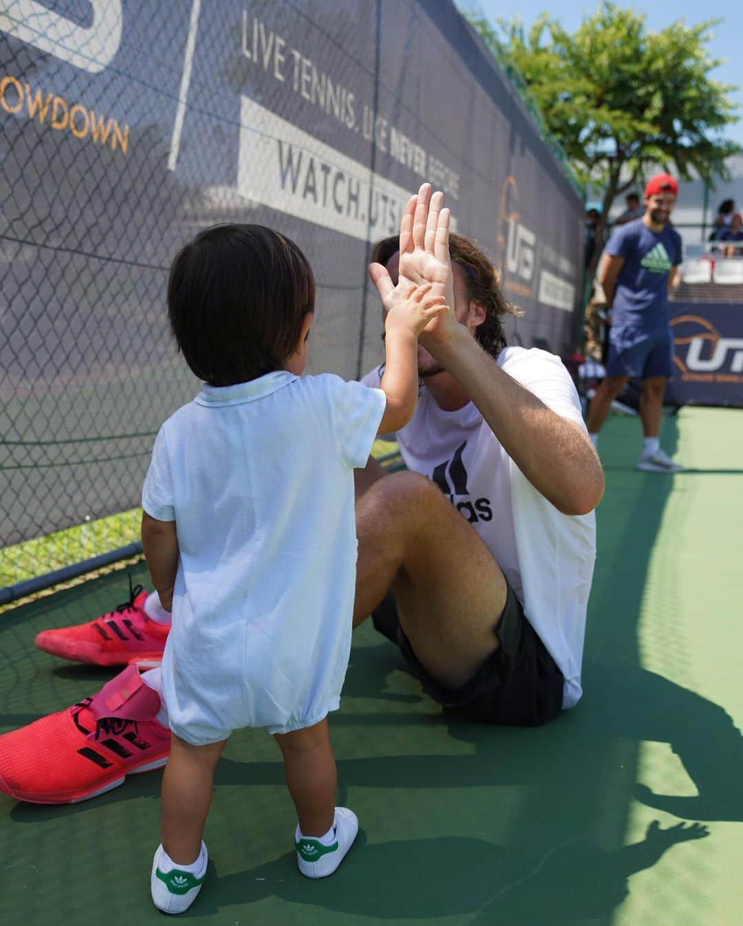 フェルナンド・ベルダスコさんのインスタグラム写真 - (フェルナンド・ベルダスコInstagram)「Miguel encontró un nuevo amigo con quien jugar al tenis en @mouratoglou_tennis_academy 🎾🤜🏼💥🤛🏼❤️」8月18日 23時41分 - ferverdasco