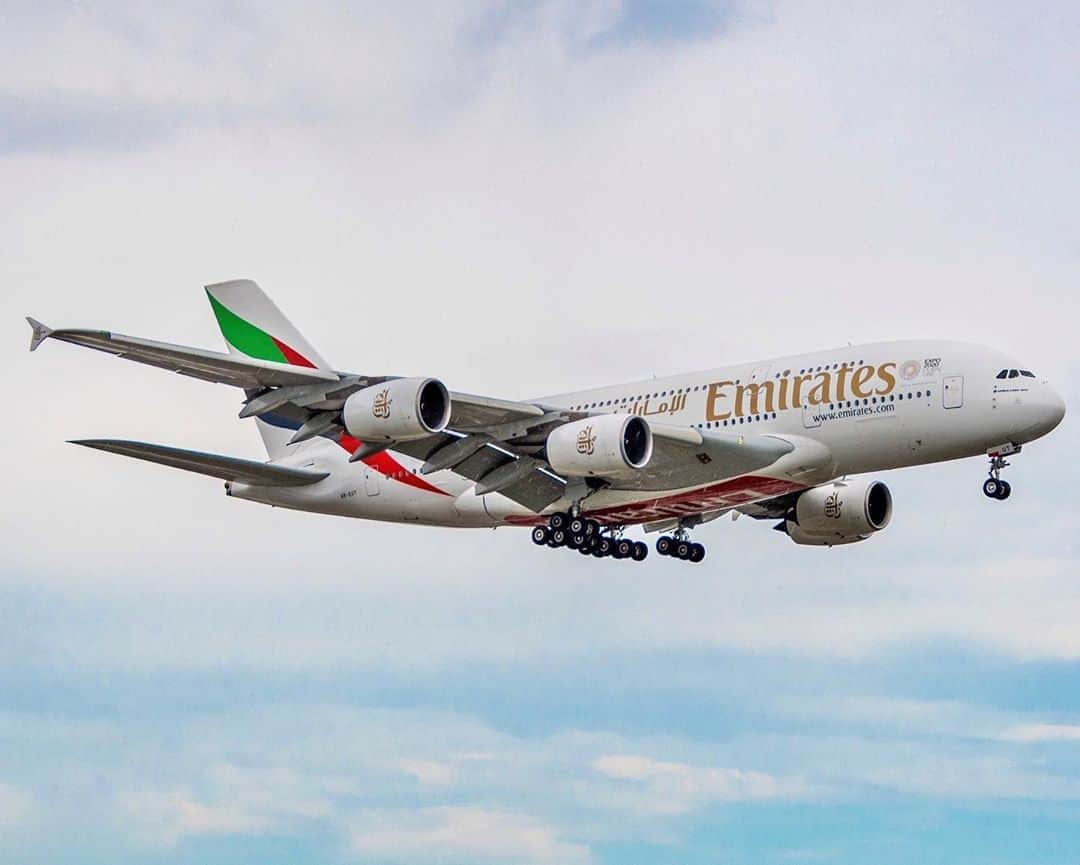 エミレーツ航空さんのインスタグラム写真 - (エミレーツ航空Instagram)「Our flagship @Airbus A380 made a much-awaited comeback to Canada this week. Fly better on the Emirates A380 with 5 flights a week from @DXB to @TorontoPearson.  #FlyEmiratesFlyBetter #Above_The_Clouds #EmiratesAirline  Images credit: @stage2aviation  @ankuraviation @kevinprentice.aviation @Instaav1ation」8月19日 0時03分 - emirates
