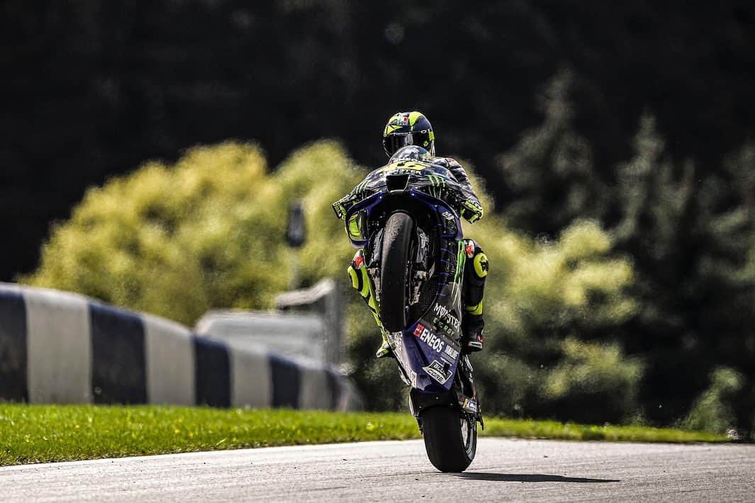 バレンティーノ・ロッシのインスタグラム：「Red Bull Ring,Austria Sunday,MotoGp Race  📸 @falex79 @gigisoldano」