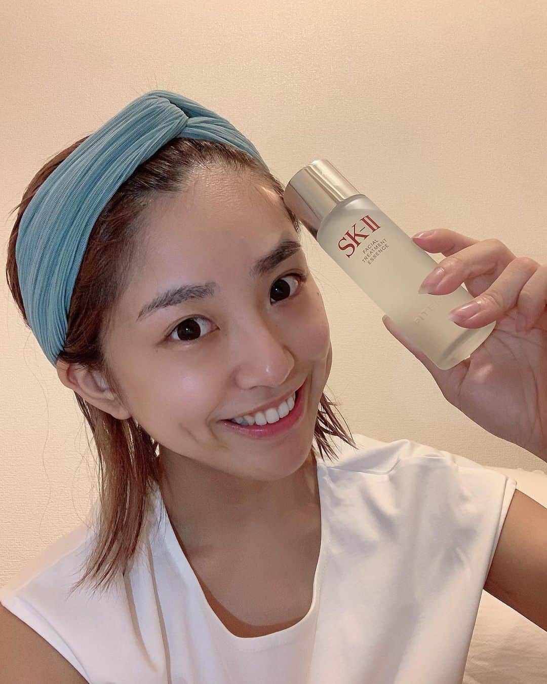 本橋優華のインスタグラム：「マスクで肌荒れ😭 SK-Ⅱを使ってみたら調子が良くなってきました！ 日本のものはやっぱりいいですね。  ミニボトルセットで、"化粧水、クリーム、洗顔"がお試し出来ていいよ。  いくつになっても素肌が綺麗がいい！ おやすみなさい⭐︎ #肌荒れ#素肌#エスケーツー #ピテラ #skincare#nomakeup#skii#sk2#natural#madeinjapan」