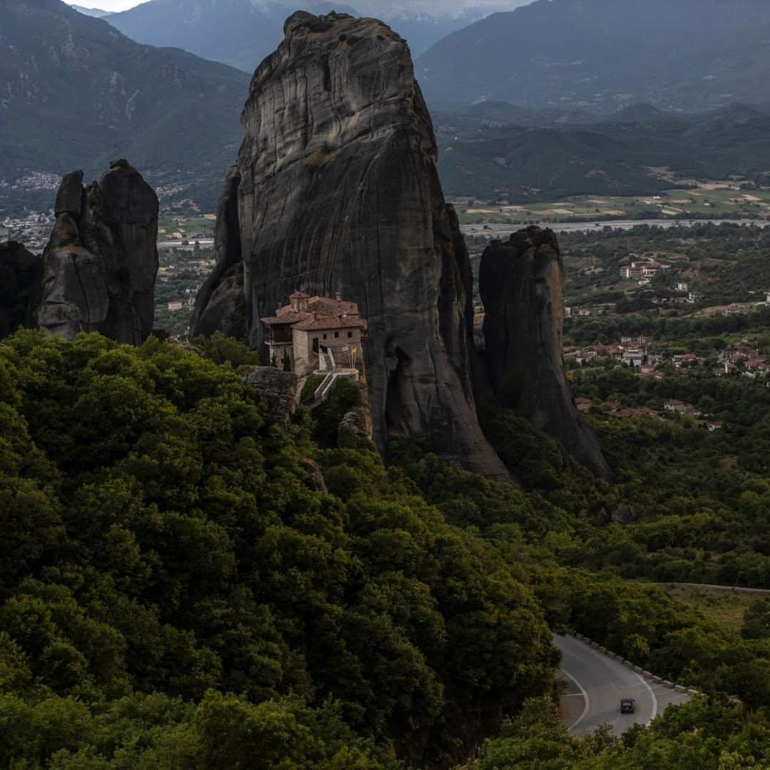 National Geographic Travelさんのインスタグラム写真 - (National Geographic TravelInstagram)「Photo by Muhammed Muheisen @mmuheisen  In June I visited Meteora for the first time. The UNESCO World Heritage site in central Greece is best known for its clifftop monasteries. For more photos and videos from different parts of the world, follow me @mmuheisen and @mmuheisenpublic. #muhammedmuheisen #Meteora #Greece」8月19日 7時03分 - natgeotravel