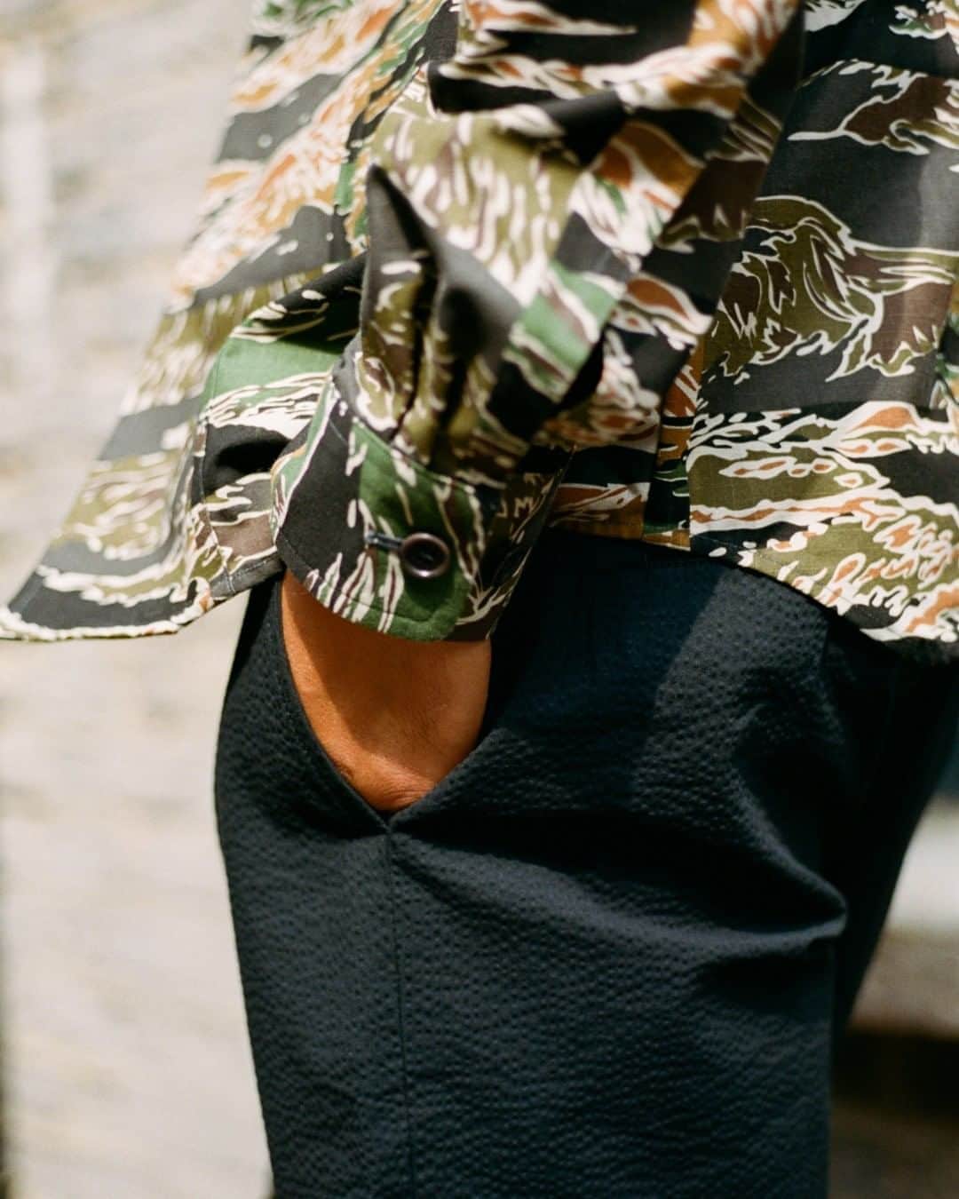 MR PORTERのインスタグラム：「Also known as a shirt jacket (or even a shacket if you absolutely must), an overshirt is defined by its similarity in appearance to a button-up shirt, but with the thicker fabric and added warmth of a jacket. It is at once smarter than the latter and more casual than the former, and is a versatile item to have to hand as summer bids us adieu. Tap the link in bio to discover some of our favourites. #MRPORTER」