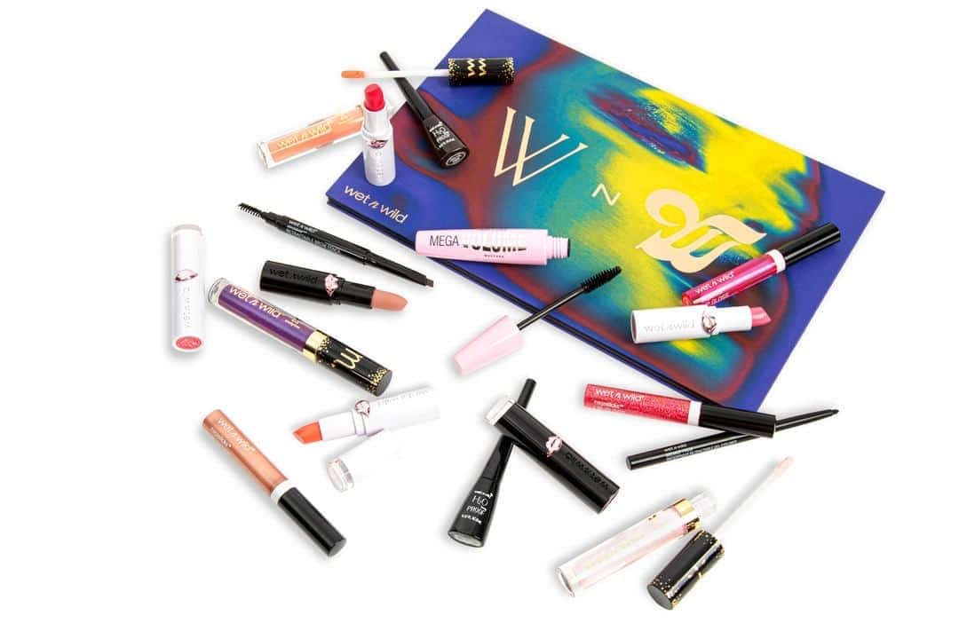 wet'n wild beautyさんのインスタグラム写真 - (wet'n wild beautyInstagram)「Back-2-School NECESSITIES:  ✔️ Textbooks ✔️ Notebook ✔️ Pencils ✔️ Your FAVE #wetnwildbeauty products , OBVIOUSLY 😉  Checkout the Back-2-School Assortment at your local @walmart  #wetnwild #WalmartBeauty #back2school #MegaVolume #ColorIcon #MegaLast #BreakupProof #UltimateBrow #40Palette #H2OProof #ZodiacLipGloss」8月19日 2時03分 - wetnwildbeauty