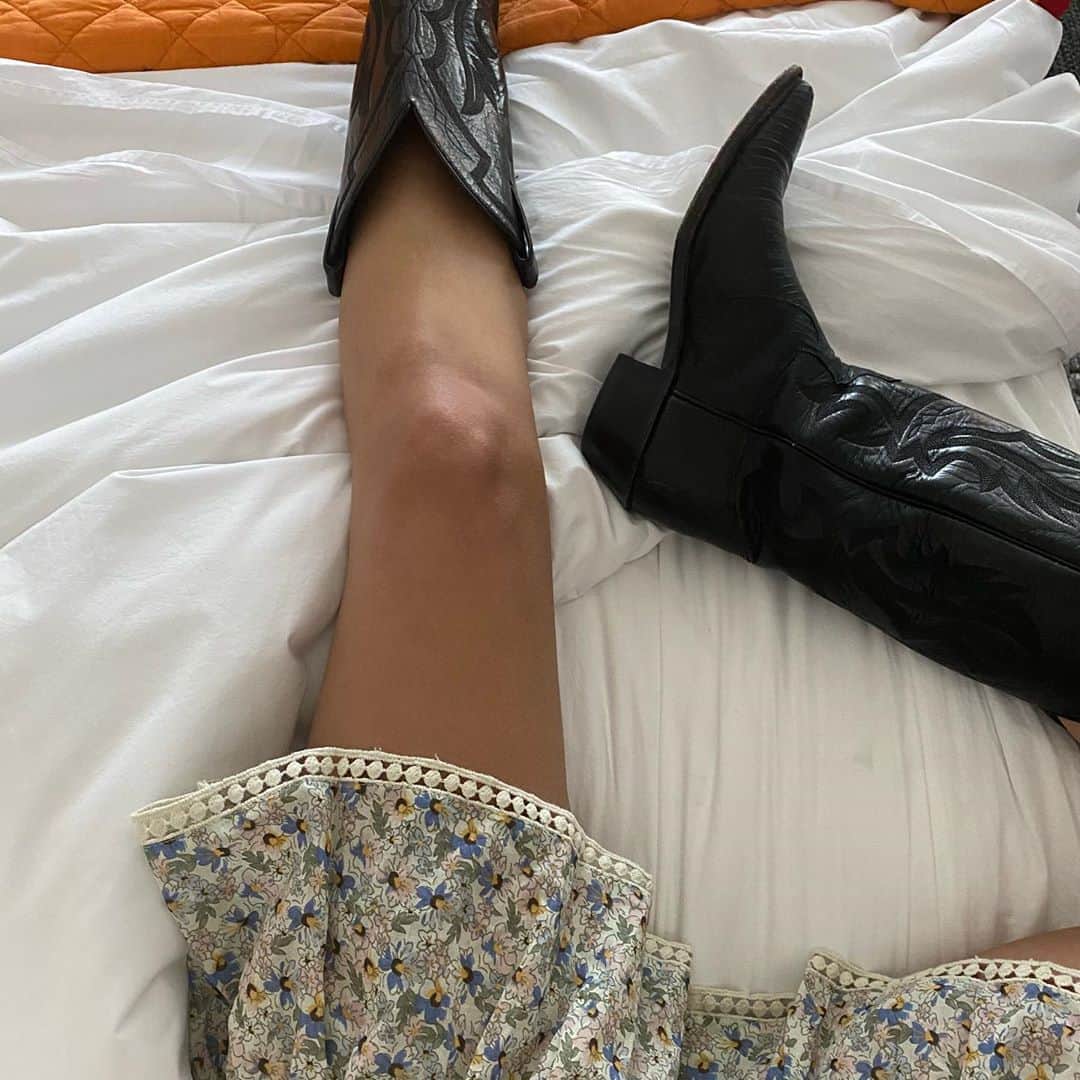 Halseyのインスタグラム：「there’s no use cryin about it」