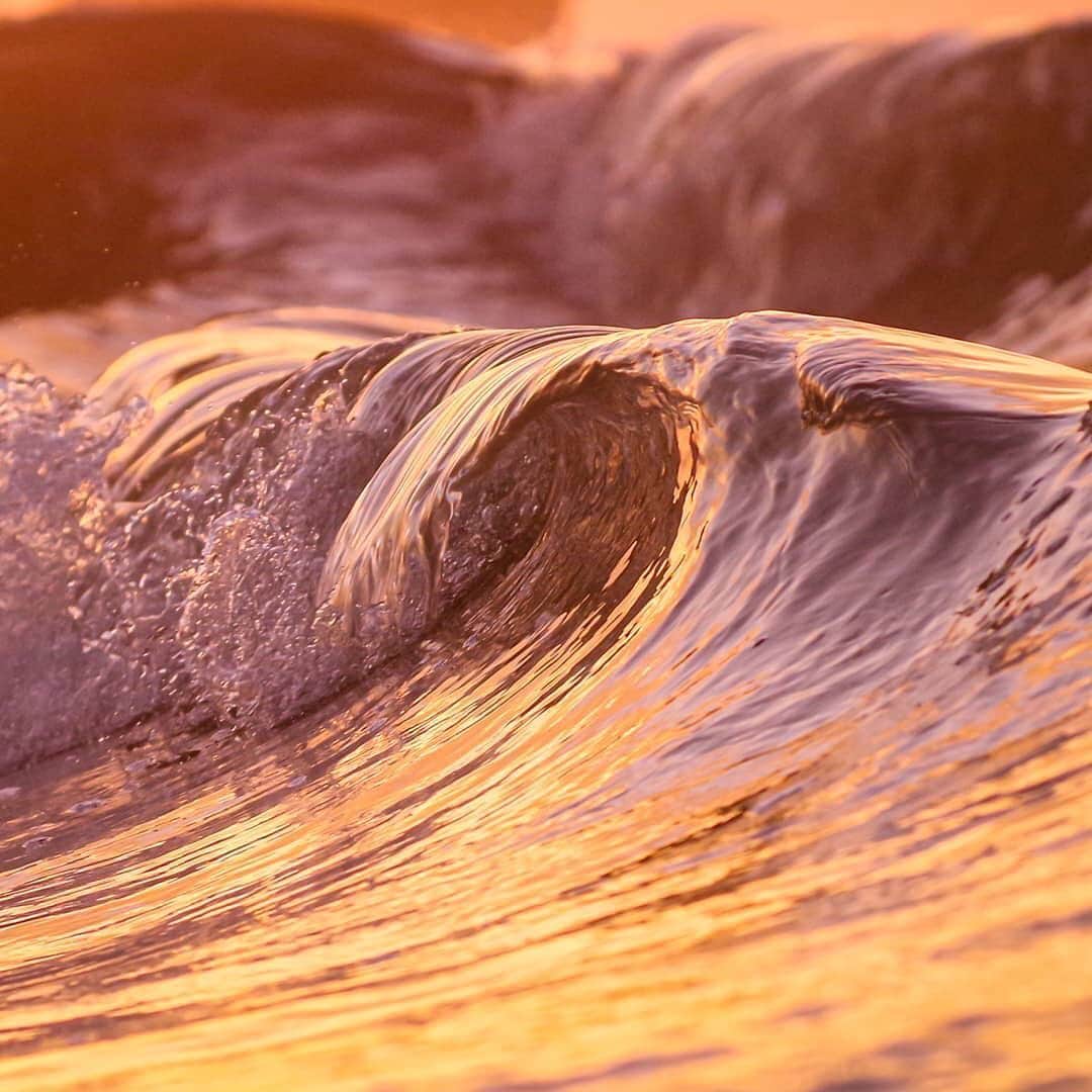 Ricoh Imagingさんのインスタグラム写真 - (Ricoh ImagingInstagram)「Gorgeous summer waves at the Jersey shore captured by our #teampentax fan• @wildmehrbear」8月19日 3時26分 - ricohpentax