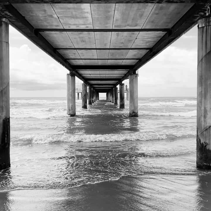 イラリア ニストリのインスタグラム：「Marina di Pietrasanta.」