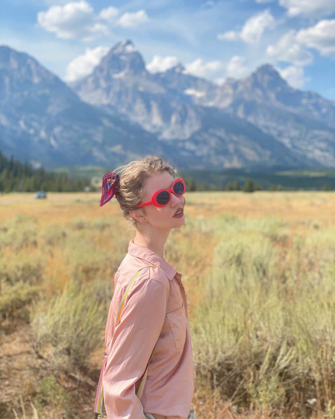 アリソン・ハーバードのインスタグラム：「🏔 @revolve」