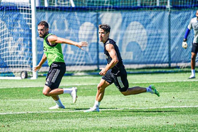 ボージャン・クルキッチのインスタグラム：「Grateful everyday to be practicing with my team @impactmontreal 🔵⚫️」