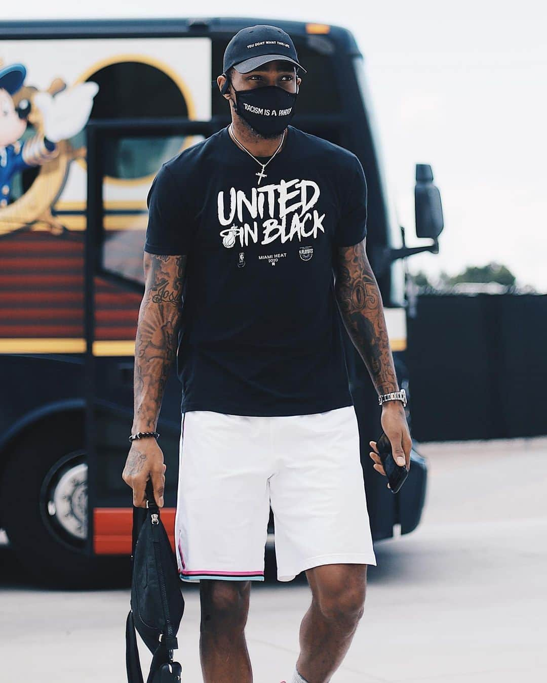 Miami HEATさんのインスタグラム写真 - (Miami HEATInstagram)「We’re #UnitedInBlack for Game 1 and beyond ✊🏾」8月19日 4時39分 - miamiheat