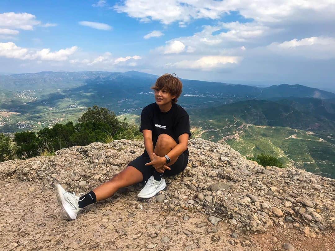 山本摩也のインスタグラム：「.﻿ ﻿ ⛰🌤🌲🏰😄﻿ ﻿」
