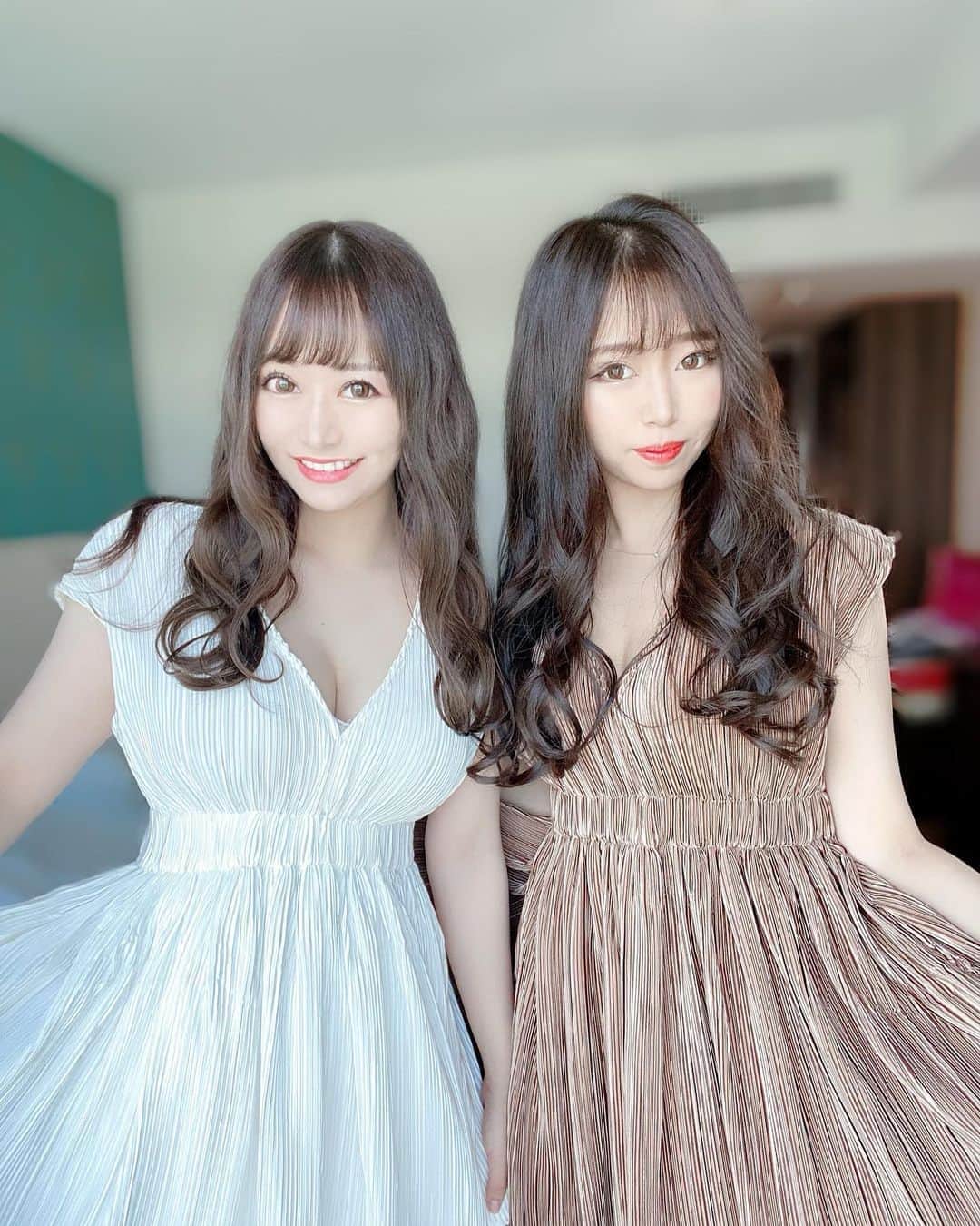 YU-RIのインスタグラム：「おそろいのワンピース👗 おそろいとかいつぶりだろう！笑」
