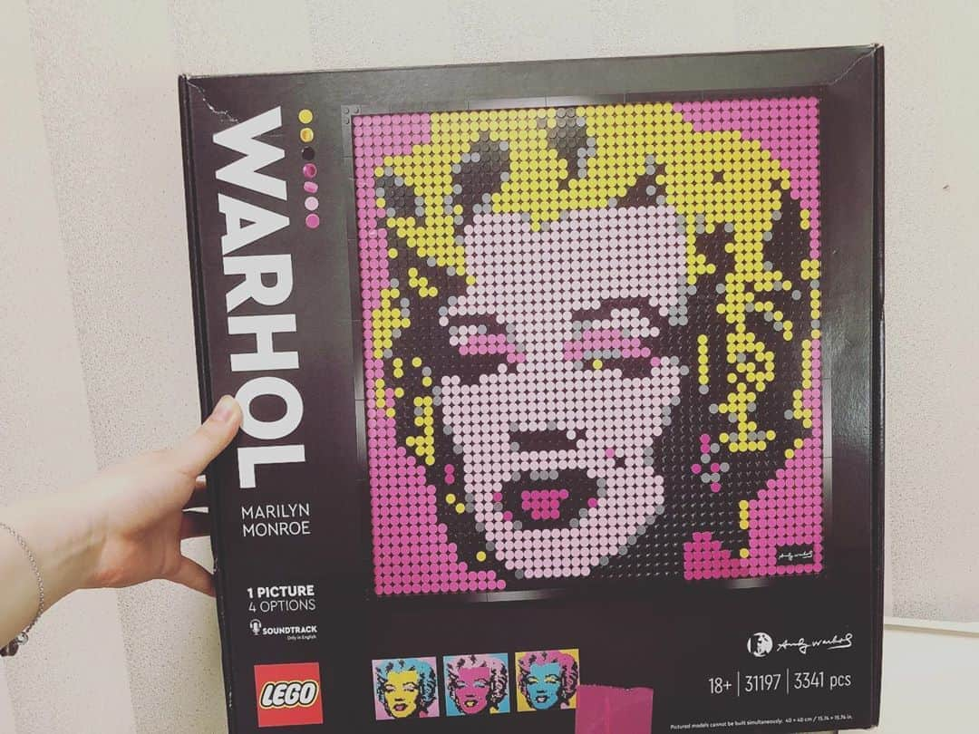 ソ・ヒョウオンさんのインスタグラム写真 - (ソ・ヒョウオンInstagram)「선물 감사합니다🙇‍♀️😍 #LEGO#marilynmonroe💋  #셀카찍기엔너무큰 😆」8月19日 15時39分 - suh_hyowon_