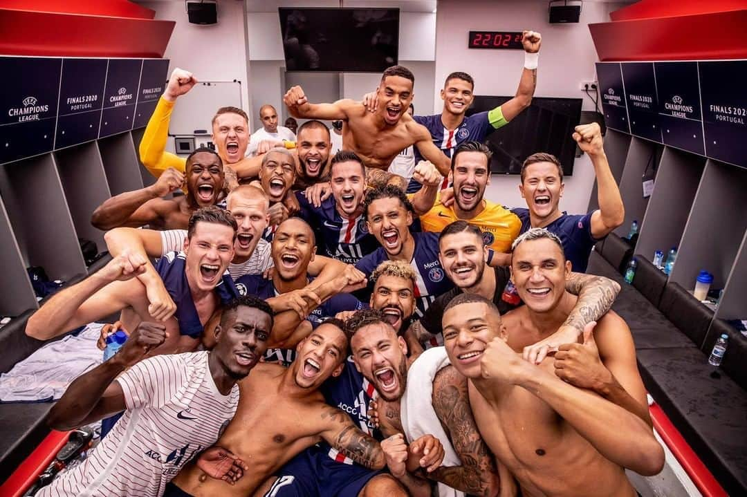 パリ・サンジェルマンFCさんのインスタグラム写真 - (パリ・サンジェルマンFCInstagram)「This team. This club ❤️💙 . #ICICESTPARIS #AllezParis #ParisEstMagique #ParisSaintGermain #Paris #PSG #RBLPSG #UCL #ChampionsLeague #UCLfinal」8月19日 7時33分 - psg