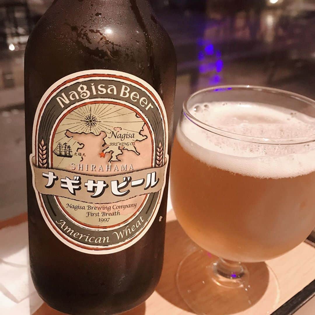 磯山さやかさんのインスタグラム写真 - (磯山さやかInstagram)「和歌山にロケに行った時、 地ビールのナギサビール飲みました！ どちらも美味しかった♡ 本当にパンダづくしで、お友達Babyに🐼ソックスを。 控室のお菓子入れも🐼クッキーも🐼」8月19日 8時23分 - sayakaisoyama