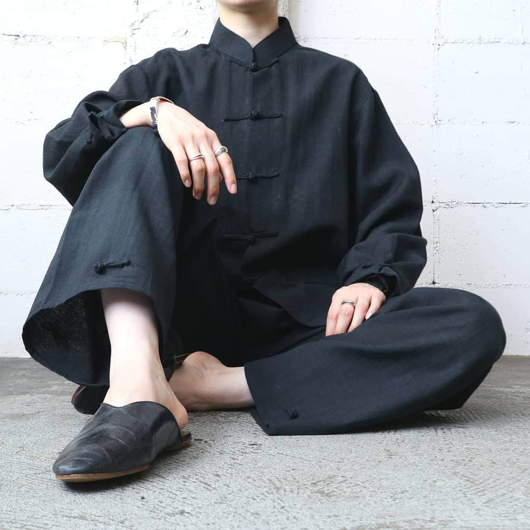 吉祥寺 古着屋 Orfeoのインスタグラム：「. ONLINE SHOP・NEW STOCK  #orfeo #kichijoji #tokyo #vintage #used #fashion #coordinate #outfit  ONLINE SHOP掲載商品のお問い合わせはONLINE SHOPからのメール、またはインスタグラムのプロフィール記載のメールアドレスよりお願いいたします ショッピングリンク無しのインスタグラム、ストーリー掲載商品も個別に通販承りますのでメール(orfeokichijoji@yahoo.co.jp)にてお問い合わせください」