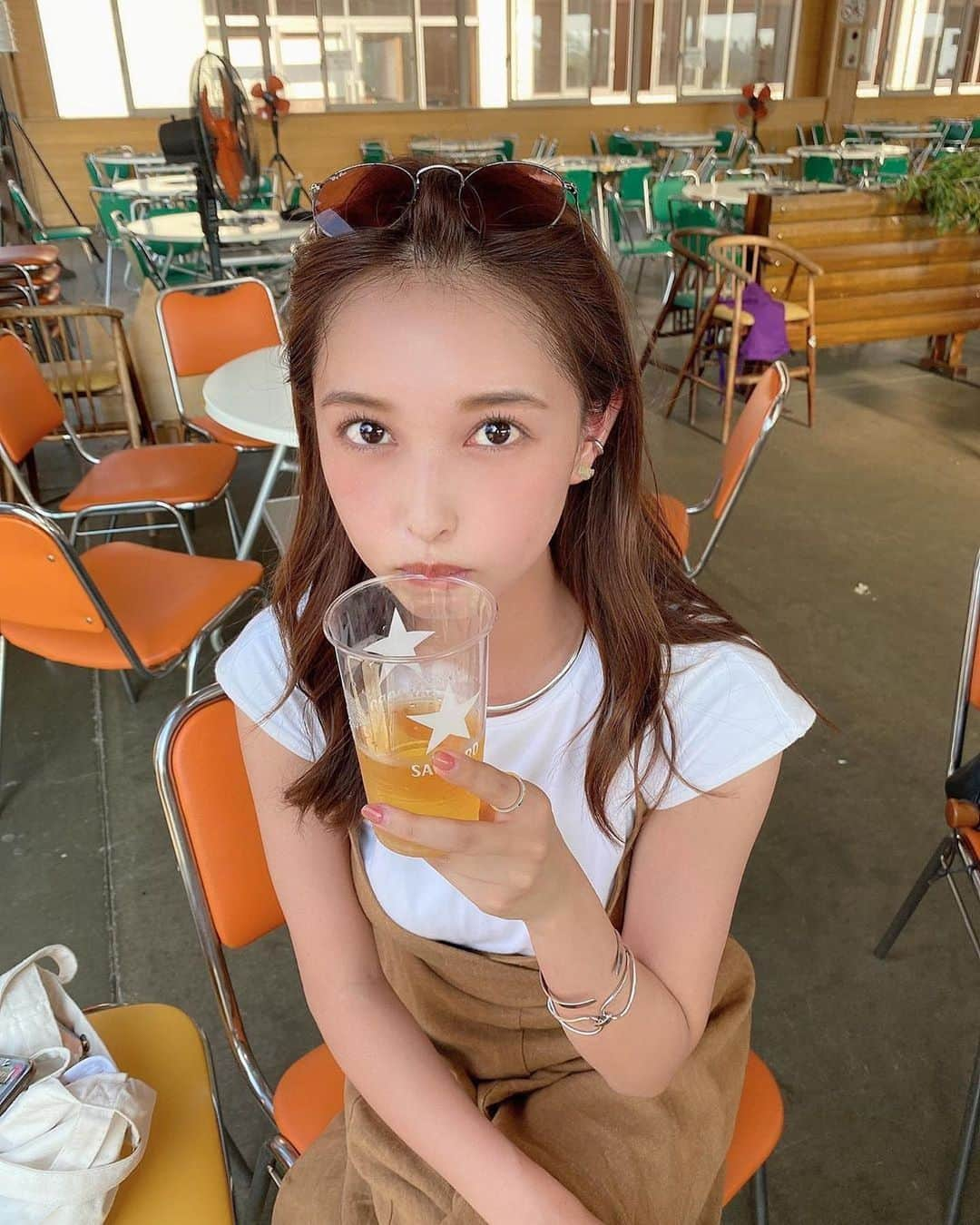 美女美容事情さんのインスタグラム写真 - (美女美容事情Instagram)「《夏を満喫☀️🍖🍻🌽》⠀⁠⠀⁠⠀ *⠀⁠⠀⁠⠀ リポストを使って、素敵な写真📷✨を投稿されてる方を紹介させて頂く⠀⠀⠀⠀⁠⠀⁠⠀ 【💄美女美容事情💅】のコーナーです✨⠀⁠⠀⁠⠀ *⠀⠀⠀⠀⠀⠀⠀⁠⠀⁠⠀ いいねやコメント、フォローして応援してね❤︎🥰🎶⁣⠀⁠⠀⁠⠀ *⠀⠀⠀⠀⠀⠀⠀⁠⠀⁠⠀ 今回ご紹介させて頂きますのは❤︎⠀⁠⠀⁠⠀ 山内遥さん< @haruka_yamauchi >の素敵なお写真📸⠀⁠⠀⁠⠀ *⠀⁠⠀⁠⠀ ジンギスカンとビールで乾杯😁とっ〜ても美味しそう🍖で楽しそう✨それでいて可愛くってお洒落で憧れちゃいます💖⠀⁠⠀⁠⠀ *⠀⠀⁠⠀⁠⠀ 山内遥さんのアカウントには他にも素晴らしい投稿が沢山ありますので是非覗いてみて💁‍♀️💙⠀⁠⠀⁠⠀ *⠀⠀⁠⠀⁠⠀ 山内遥さん< @haruka_yamauchi >⠀⁠⠀⁠⠀ 素敵な投稿ありがとうございました☺️📸✨⠀⠀⠀⠀⠀⠀⠀⠀⁠⠀⁠⠀ △▼△▼△▼△▼△▼△▼△▼△▼△▼⠀⠀⠀⠀⠀⠀⠀⠀⠀⠀⠀⠀⠀⠀⠀⠀⠀⠀⠀⠀⁠⠀ ❤🧡💛「美女美容事情」💚💙💜⠀⠀⠀⠀⠀⠀⠀⠀⠀⠀⠀⠀⠀⠀⁠⠀⁠⠀ 👇掲載ご希望の方は👇⠀⠀⠀⠀⠀⠀⠀⠀⠀⠀⠀⠀⠀⠀⠀⁠⠀⁠⠀ @b_b_j.jタグ付けと🖤 # ビジョビ⠀🖤タグ付けお願いします✨⁠⠀⁠⠀ △▼△▼△▼△▼△▼△▼△▼△▼△▼⠀⠀⠀⠀⠀⠀⠀⠀⠀⠀⠀⁠⠀⁠⠀ #ヘアスタイル  #自撮り#メイク⁠⠀⁠⠀ #美肌 #ナチュラルメイク⠀⠀⠀⁠⠀⁠⠀ #アイメイク#美意識向上 #リラックスタイム ⠀⠀⠀⠀⠀⠀⠀⠀⠀⁠⠀⁠⠀ #アイシャドウ #女子力アップ ⠀⠀⠀⠀⁠⠀⁠⠀ #アイライン #美意識⠀⁠⠀⁠⠀ #リップ💄 #お洒落な人と繋がりたい⠀⠀⠀⁠⠀⁠⠀ #女子力#リップ #美人すぎる ⠀」8月19日 12時14分 - b_b_j.j