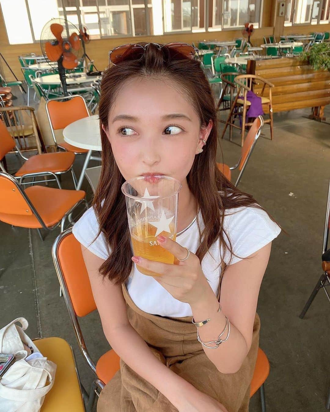 美女美容事情さんのインスタグラム写真 - (美女美容事情Instagram)「《夏を満喫☀️🍖🍻🌽》⠀⁠⠀⁠⠀ *⠀⁠⠀⁠⠀ リポストを使って、素敵な写真📷✨を投稿されてる方を紹介させて頂く⠀⠀⠀⠀⁠⠀⁠⠀ 【💄美女美容事情💅】のコーナーです✨⠀⁠⠀⁠⠀ *⠀⠀⠀⠀⠀⠀⠀⁠⠀⁠⠀ いいねやコメント、フォローして応援してね❤︎🥰🎶⁣⠀⁠⠀⁠⠀ *⠀⠀⠀⠀⠀⠀⠀⁠⠀⁠⠀ 今回ご紹介させて頂きますのは❤︎⠀⁠⠀⁠⠀ 山内遥さん< @haruka_yamauchi >の素敵なお写真📸⠀⁠⠀⁠⠀ *⠀⁠⠀⁠⠀ ジンギスカンとビールで乾杯😁とっ〜ても美味しそう🍖で楽しそう✨それでいて可愛くってお洒落で憧れちゃいます💖⠀⁠⠀⁠⠀ *⠀⠀⁠⠀⁠⠀ 山内遥さんのアカウントには他にも素晴らしい投稿が沢山ありますので是非覗いてみて💁‍♀️💙⠀⁠⠀⁠⠀ *⠀⠀⁠⠀⁠⠀ 山内遥さん< @haruka_yamauchi >⠀⁠⠀⁠⠀ 素敵な投稿ありがとうございました☺️📸✨⠀⠀⠀⠀⠀⠀⠀⠀⁠⠀⁠⠀ △▼△▼△▼△▼△▼△▼△▼△▼△▼⠀⠀⠀⠀⠀⠀⠀⠀⠀⠀⠀⠀⠀⠀⠀⠀⠀⠀⠀⠀⁠⠀ ❤🧡💛「美女美容事情」💚💙💜⠀⠀⠀⠀⠀⠀⠀⠀⠀⠀⠀⠀⠀⠀⁠⠀⁠⠀ 👇掲載ご希望の方は👇⠀⠀⠀⠀⠀⠀⠀⠀⠀⠀⠀⠀⠀⠀⠀⁠⠀⁠⠀ @b_b_j.jタグ付けと🖤 # ビジョビ⠀🖤タグ付けお願いします✨⁠⠀⁠⠀ △▼△▼△▼△▼△▼△▼△▼△▼△▼⠀⠀⠀⠀⠀⠀⠀⠀⠀⠀⠀⁠⠀⁠⠀ #ヘアスタイル  #自撮り#メイク⁠⠀⁠⠀ #美肌 #ナチュラルメイク⠀⠀⠀⁠⠀⁠⠀ #アイメイク#美意識向上 #リラックスタイム ⠀⠀⠀⠀⠀⠀⠀⠀⠀⁠⠀⁠⠀ #アイシャドウ #女子力アップ ⠀⠀⠀⠀⁠⠀⁠⠀ #アイライン #美意識⠀⁠⠀⁠⠀ #リップ💄 #お洒落な人と繋がりたい⠀⠀⠀⁠⠀⁠⠀ #女子力#リップ #美人すぎる ⠀」8月19日 12時14分 - b_b_j.j