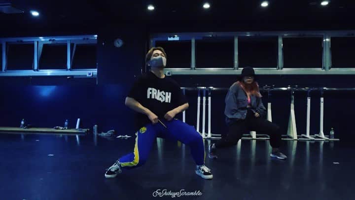 のインスタグラム：「| 🕺 @showhey198366  🎶 gallant / Weight in gold 📍 @endancestudio scramble ——————————— 💃 @marimokanno  | 4年前の振りを少し変えてやりました！ 久々に過去の振り付けやるの楽しかった！ 昔作った他のやつもやってみようかな🤔  まりも受けてくれてありがと！」
