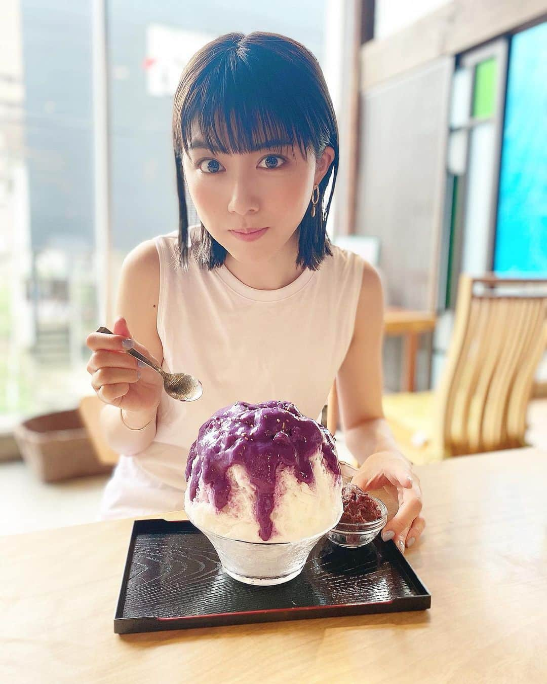 小池花瑠奈さんのインスタグラム写真 - (小池花瑠奈Instagram)「今夏のマイブーム 氷がふわふわのかき氷 あんこトッピングはマストです 🍧🐶  #かき氷」8月19日 12時35分 - natsu_matsumiya