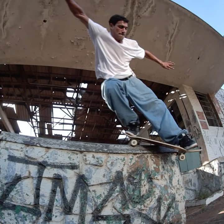 スラッシャーのインスタグラム：「🚩 @primitiveskate’s CALL WAITING video 📼」