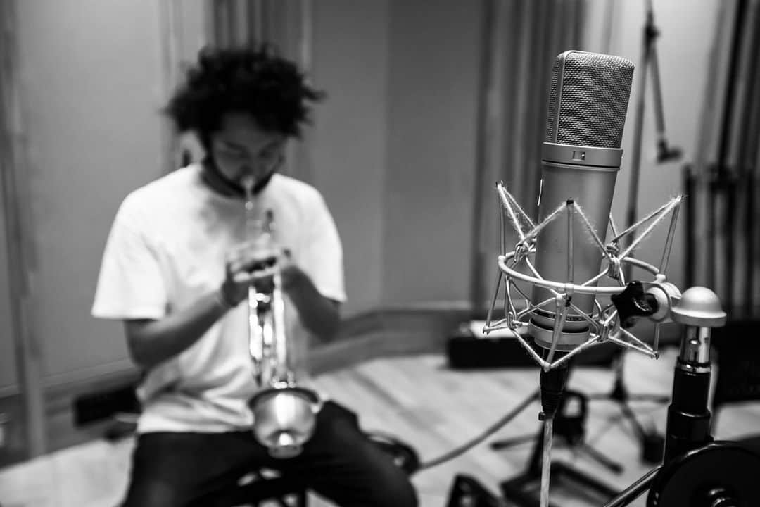 のインスタグラム：「Recording . photo by @hayachinphoto  . #trumpet」