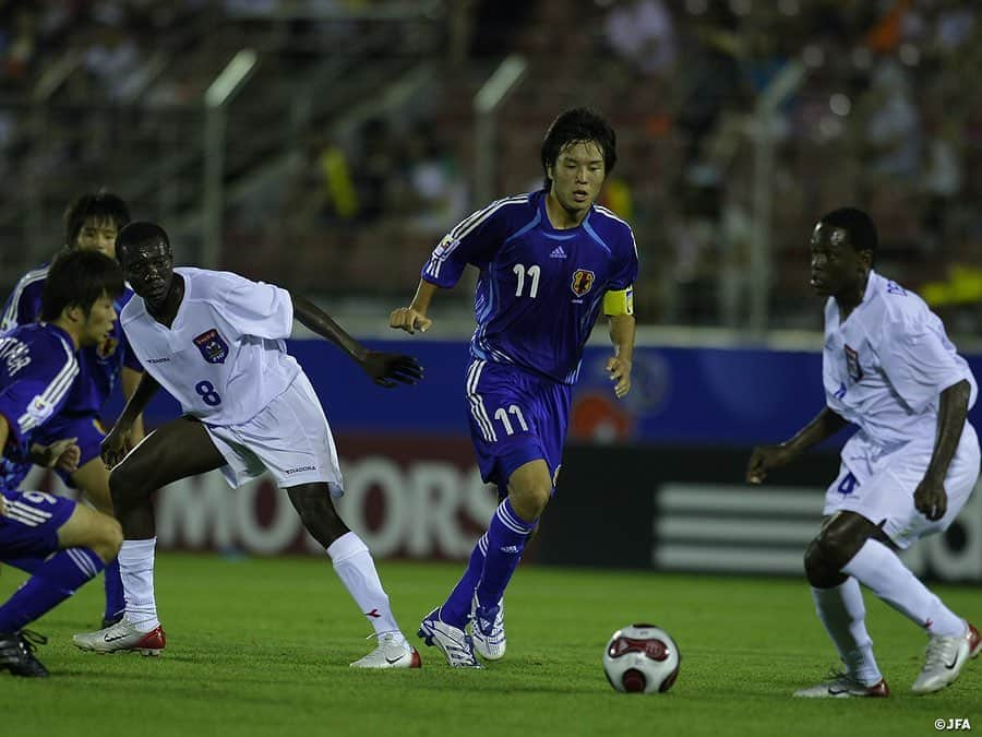 日本サッカー協会さんのインスタグラム写真 - (日本サッカー協会Instagram)「【#OnThisDay】2007.8.19🔙 ・ FIFAU－17ワールドカップ韓国2007 GS第1戦 #U17日本代表 3-1 U-17ハイチ代表 📍光陽／韓国 ⚽#岡本知剛 #河野広貴 #柿谷曜一朗 ・ 13年前の今日。3大会ぶりにアジア予選を突破した日本は、初戦ハイチに勝利。その後優勝したナイジェリア、フランスに敗れ、グループリーグ突破とはならなかった。 ・ #U17日本代表 招集メンバー ・ #廣永遼太郎 #金井貢史 #鈴木大輔 #甲斐公博 #高橋峻希 #岡本知剛 #吉田豊 #柿谷曜一朗 #八反田康平 #山田直輝 #水沼宏太 #益山司 #米本拓司 #河野広貴 #大塚翔平 #齋藤学 #端戸仁 #原裕太郎 #田中裕人 #奥井諒 #吉田智志 ・ #jfa #daihyo #U17WC」8月19日 14時30分 - japanfootballassociation