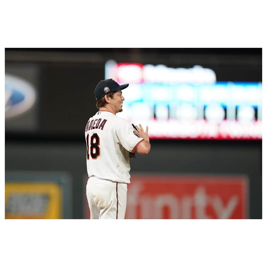 前田健太さんのインスタグラム写真 - (前田健太Instagram)「Throwing a no hitter isn’t easy!  I’m glad to set a new franchise record of 8 consecutive strikeouts and be part of Twins history!  ノーヒットノーラン 9回の先頭打者にヒットを打たれ逃しました。 仕方ないです。笑  8者連続三振 ツインズの球団記録を塗り替える事が出来ました。 このチームの歴史に自分の名前が残る事をとても嬉しく、誇りに思います！ 最後にチーム勝ったし いい1日になりました！！ ご声援してくれた方々 ありがとうございました！！ #twins #win #ノーヒットノーラン逃す #9回で打たれたの #2回目かな #ただピッチング内容は #よかった #またご声援よろしくお願いします」8月19日 14時40分 - 18_maeken