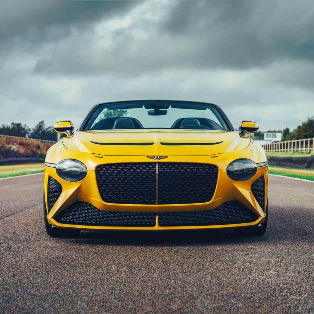 ベントレーさんのインスタグラム写真 - (ベントレーInstagram)「Mission control, prepare for launch. The #Bentley #Mulliner #Bacalar. _ Model is in a pre-production state」8月20日 1時30分 - bentleymotors