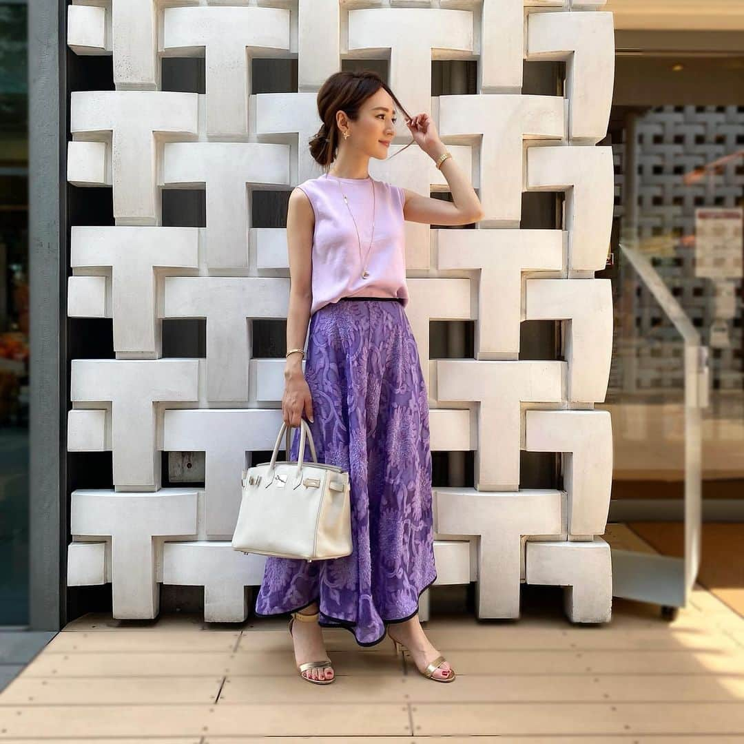 星玲奈さんのインスタグラム写真 - (星玲奈Instagram)「先日のパープルだった日💜 ， top#ebure #エブール skirt#greedinternational #greedtokyo  . #coordinate #fashion#outfit#ootd#instafashion#mamacoordinate #コーデ#コーディネート#ファッション」8月20日 0時02分 - reinahoshi1015