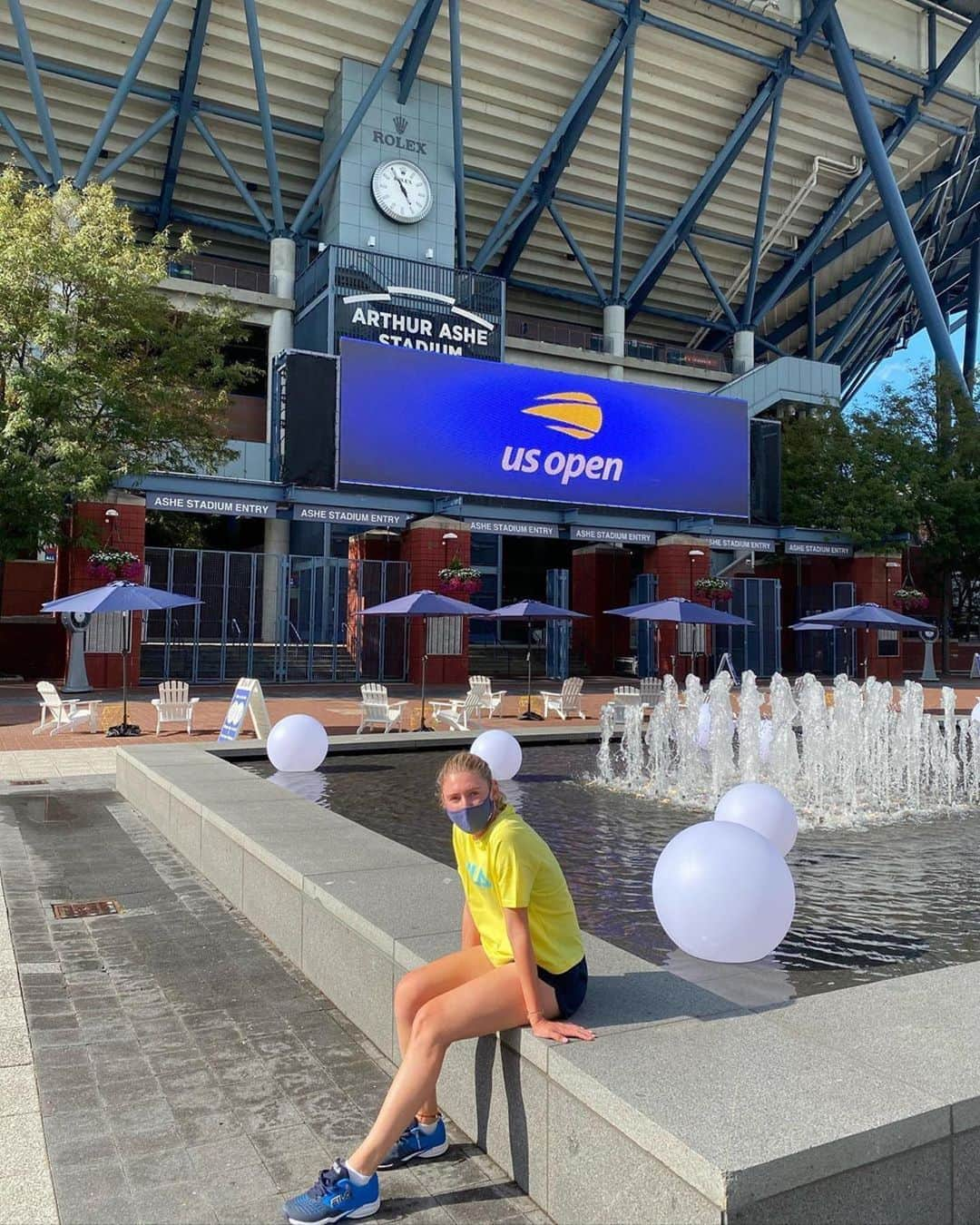 WTA（女子テニス協会）さんのインスタグラム写真 - (WTA（女子テニス協会）Instagram)「💙🙌 #Repost @ekaterina_alexandrova94 ・・・ Cincinnati/Us Open 2020 edition 😷🗽🇺🇸 #cincytennis #usopen #tennis」8月20日 0時25分 - wta