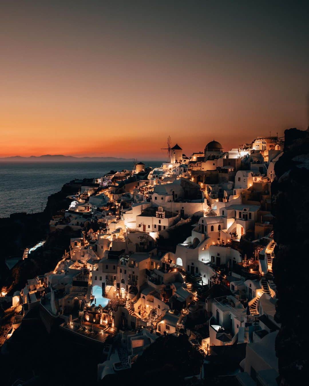 Enzo Cariniさんのインスタグラム写真 - (Enzo CariniInstagram)「Sunset in Santorini 🌄  #santorini #sunset」8月20日 0時47分 - enzo_carini