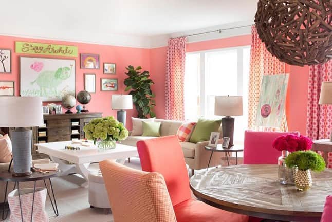 HGTVさんのインスタグラム写真 - (HGTVInstagram)「A pink nursery? Sweet as can be. 🎀 A pink bedroom? Classically romantic choice. 💞 A pink living room? Now that’s a power move! 💪 Head to the link in our profile to see how 20 design pros have given pink a prominent place in these living room designs. 🔝 🦩⁠⠀ ⁠⠀ #design #decor #interiordesign #pink #livingrooms⁠⠀」8月20日 1時02分 - hgtv