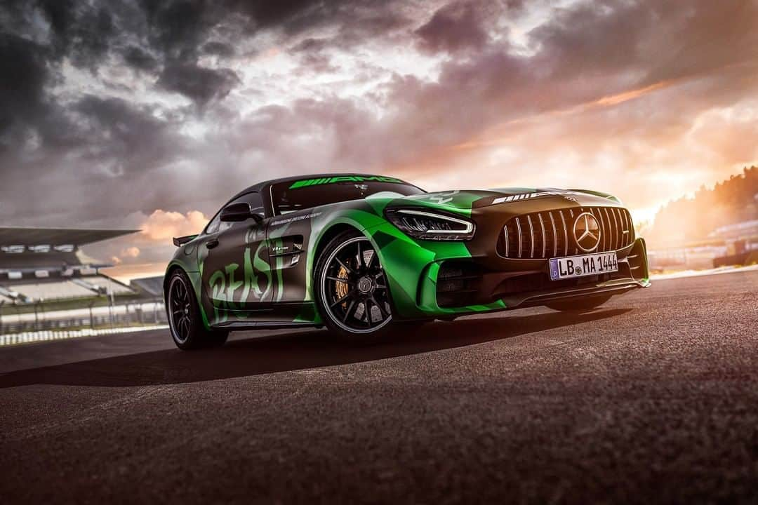 Mercedes AMGのインスタグラム