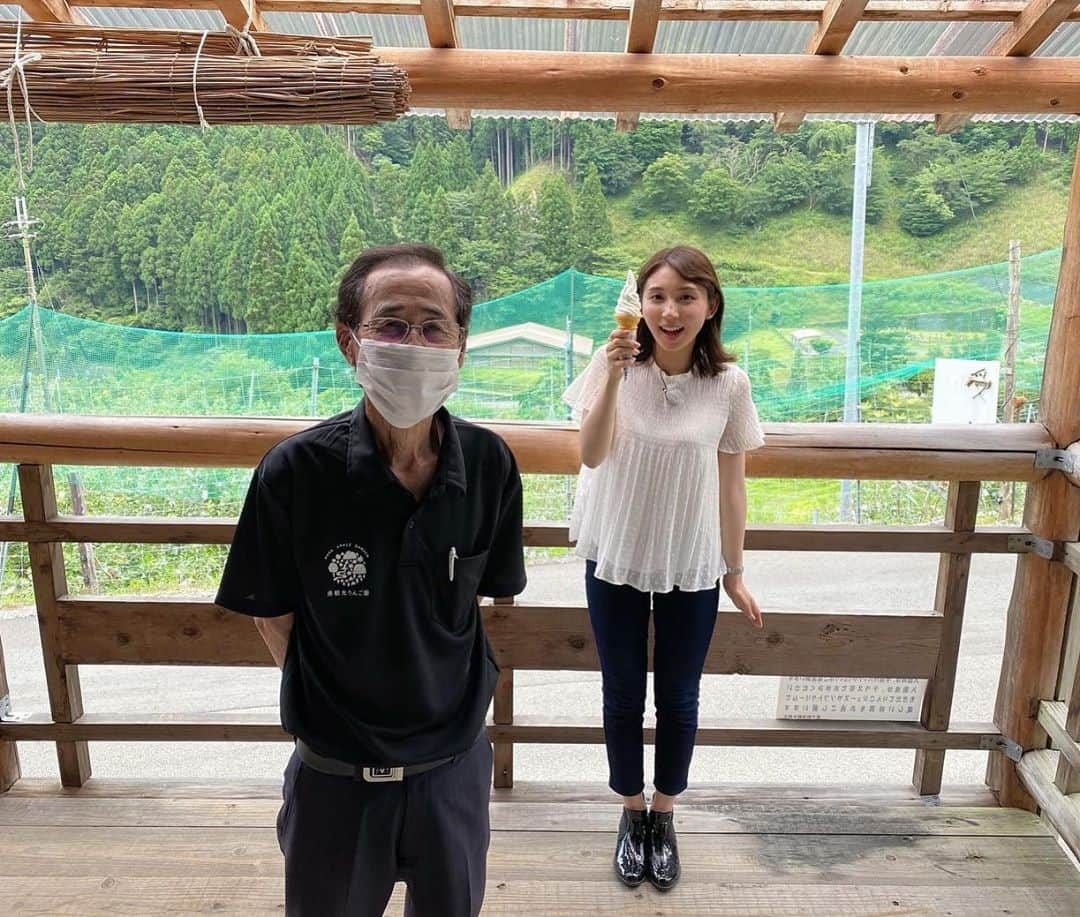 野嶋紗己子さんのインスタグラム写真 - (野嶋紗己子Instagram)「今日もちちんぷいぷい、しみのじコーナー﻿ ご覧頂きありがとうございました☺️﻿ ﻿ 今回は兵庫県宍粟市(しそうし)を新発見🍎！！﻿ 平均気温が大阪よりおよそ3.5度も低いということで、避暑地として訪れる方も多いのだとか！！﻿ ﻿ 大阪から車でおよそ2時間。﻿ 自然・水上アクティビティ・美味しいお酒やご飯・りんご狩り・風情ある宿など、楽しめることが盛り沢山！！※詳しくは、ちちんぷいぷいHPで🍀﻿ ﻿ 暑さや「密」を避け、﻿ 宍粟市で素敵な夏の思い出を🏞☺️🌸﻿ ﻿ 来週は清水アナウンサーの担当です^^﻿ お楽しみに！﻿ ﻿ #ちちんぷいぷい#しみのじ#兵庫県#宍粟市﻿ #音水湖#酒蔵通り#サップヨガ#りんご狩り」8月19日 17時19分 - nojima_sakiko