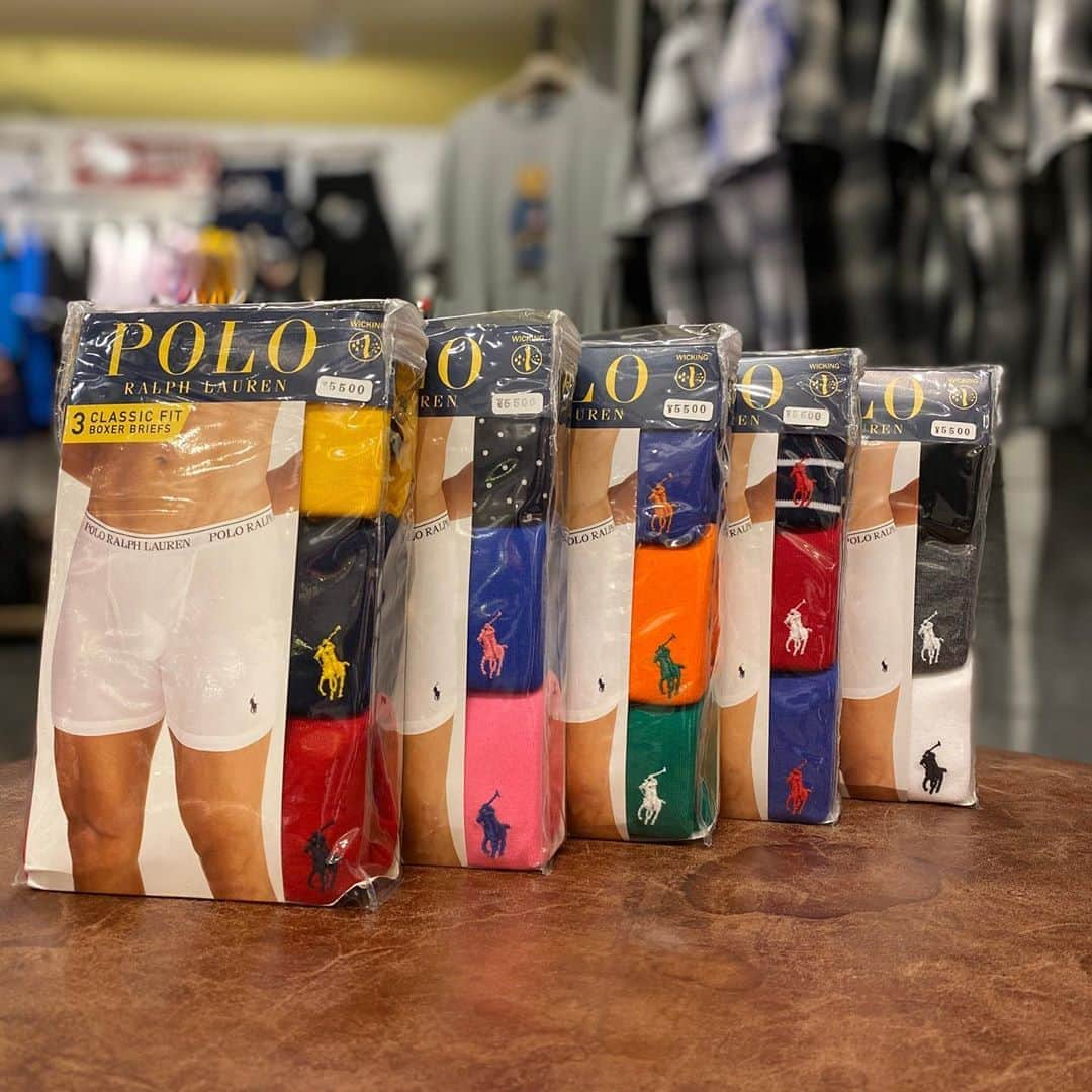 GROW AROUNDさんのインスタグラム写真 - (GROW AROUNDInstagram)「POLO 🏇Ralph Lauren🏇 . . POLOより、新デザインの "Boxer briefs" が入荷致しました🔥 . gucci mane等のアーティストが着用しているhotなアイテムとなっております👍 . . #poloralphlauren #growaround #growaroundnewarrivals #東急twins」8月19日 17時35分 - growaround