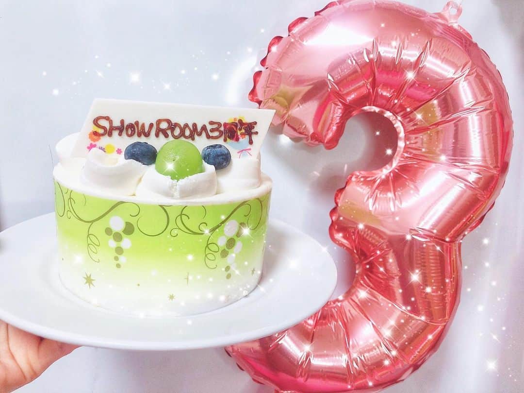 山本杏奈さんのインスタグラム写真 - (山本杏奈Instagram)「💐🎂✨ SHOWROOM毎日アイドル3周年を迎えました！  いつも見守ってくださって ありがとうございます(*´`)♡  #イコラブ」8月19日 18時23分 - yamamoto_anna_