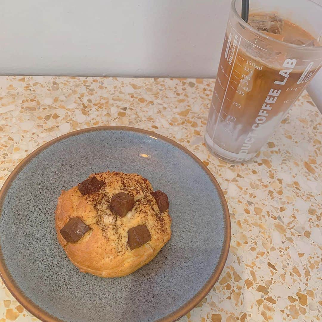 楠ろあさんのインスタグラム写真 - (楠ろあInstagram)「☕︎ ・ ・ #代官山カフェ #恵比寿カフェ #ductcoffeelab」8月19日 18時56分 - roa.k6