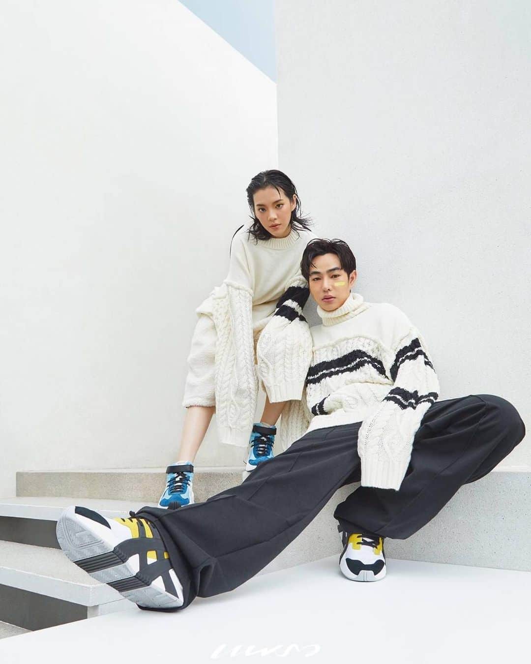 Onitsuka Tigerさんのインスタグラム写真 - (Onitsuka TigerInstagram)「PRAEW August 2020 Issue with Peck and Cherprang in Autumn-Winter 2020 collection. @peckpalit  @cherprang.bnk48official  @praewmag  #Peckpalitchoke #CherprangBNK48 #แพรว #Praewmag #OnitsukaTiger」8月19日 19時04分 - onitsukatigerofficial