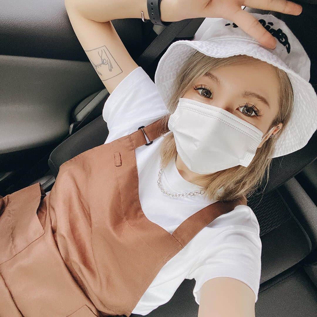 DJ CHI☆MEROのインスタグラム：「#農業体験 👩‍🌾  ではない。  👒【 @highflyer.kashiwa 】  #chillin #abema #いきなりマリッジ」