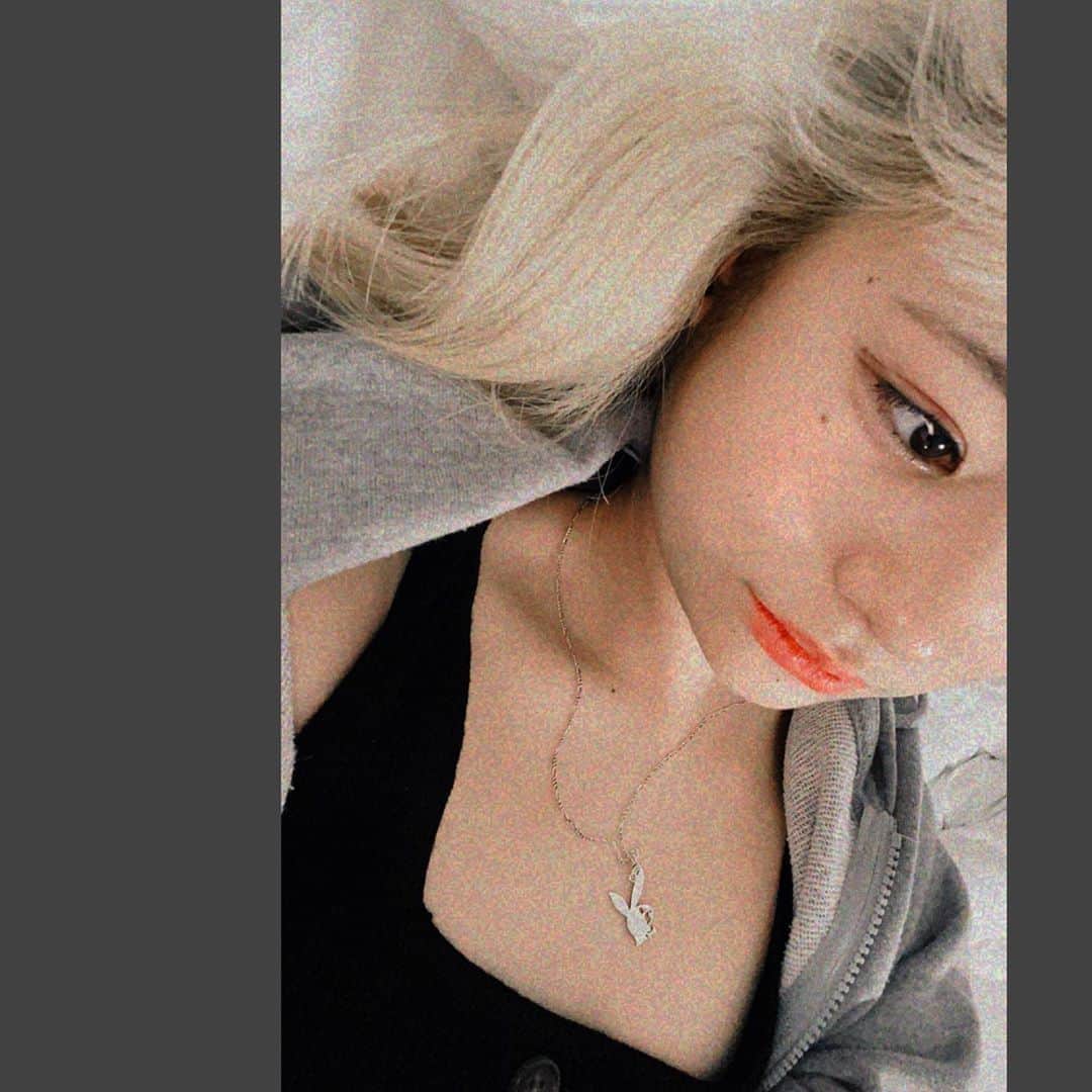 かれんのインスタグラム：「#selfie」