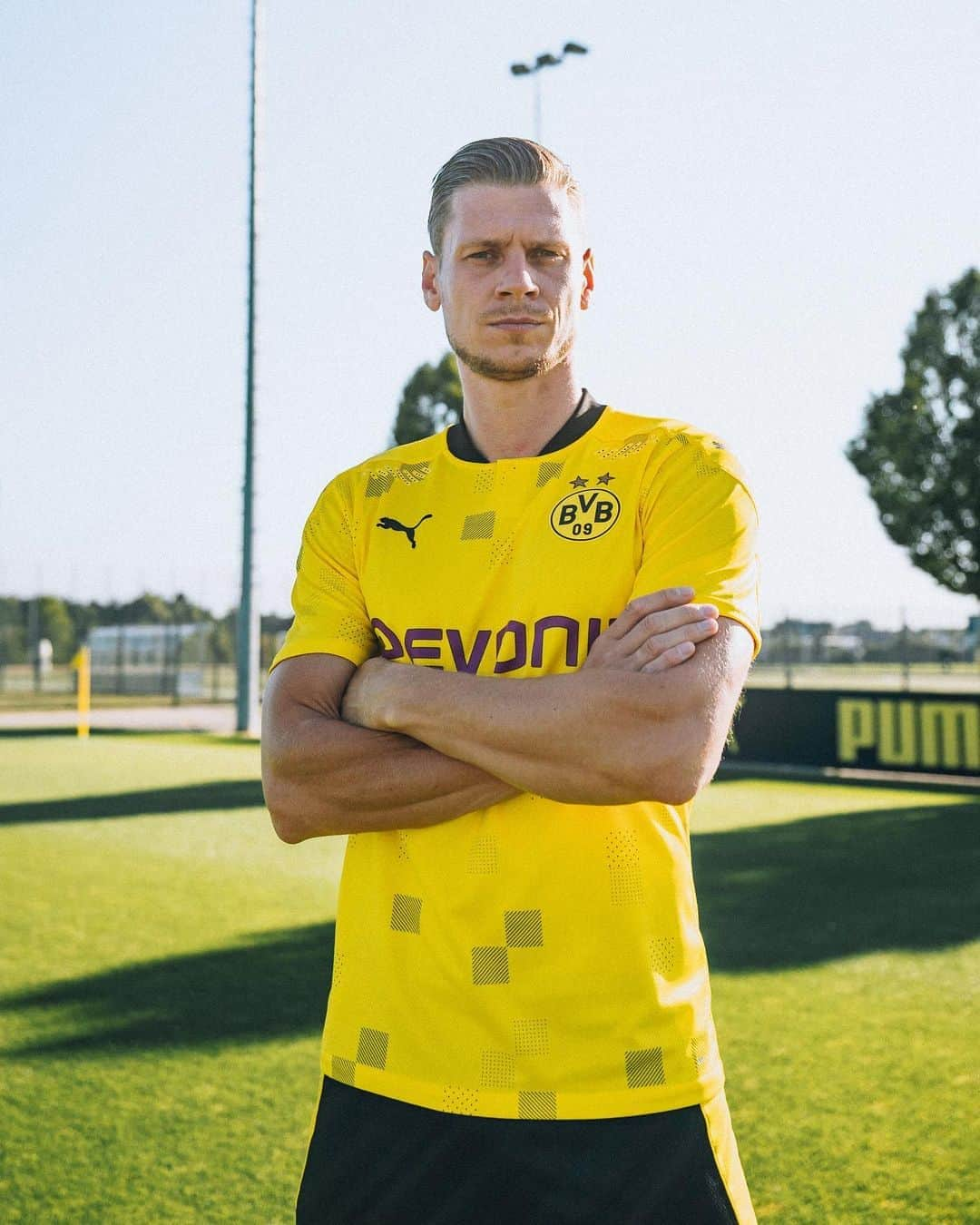 ボルシア・ドルトムントさんのインスタグラム写真 - (ボルシア・ドルトムントInstagram)「💛 Eure Meinungen zum #BVBcupjersey?」8月19日 19時44分 - bvb09