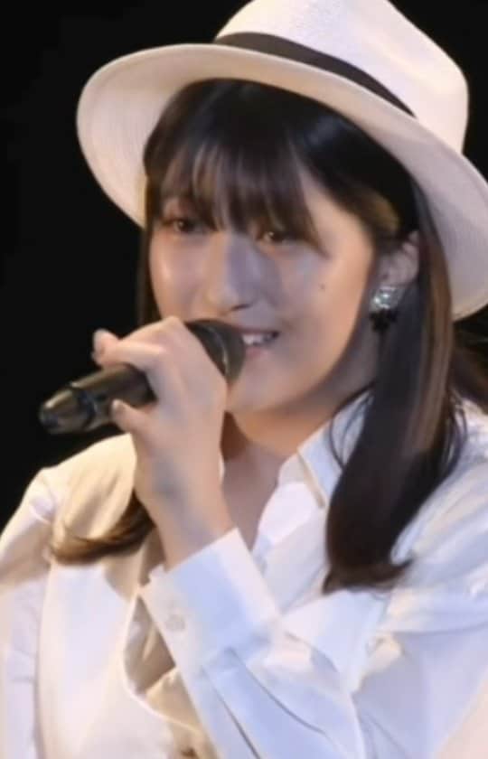 モーニング娘。'20のインスタグラム：「. . 「もしもピアノが弾けたなら」 . . #羽賀朱音 . .」