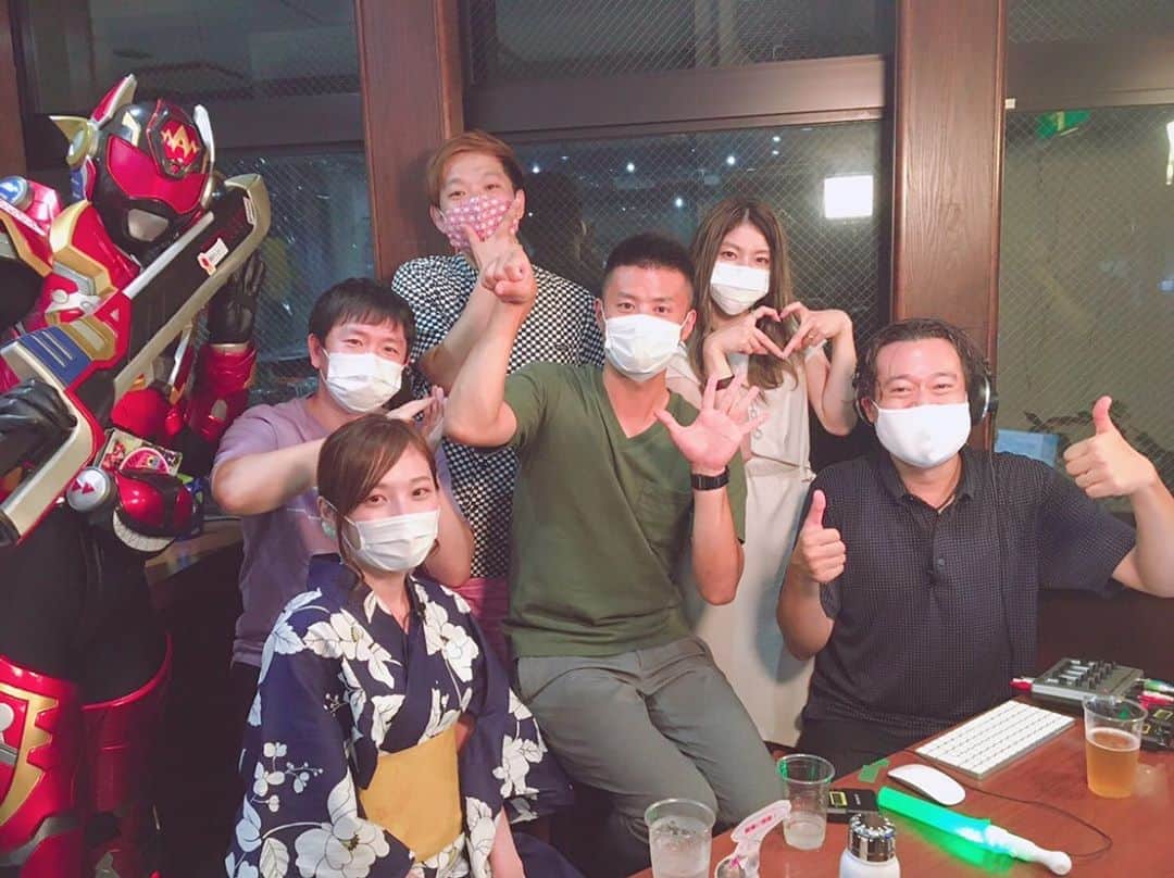 北川楓夏さんのインスタグラム写真 - (北川楓夏Instagram)「時差投稿すみません。 . 先日マティログさんの生配信に出演してきました💻 本来であれば竿灯期間中であった8/3〜8/6までの4日間、山王大通りのトラパンツビルの1階では山王屋台村が開催されていました。🐯 そこで4日間生配信していたマティログさんと真田かずみさん。 最終日にゲストで呼んでいただきました。✨ . というのも、その最終日までの生配信で「誰にゲスト出演してもらいたい？」というトークのときにリスナーのみなさんがわたしの名前を書いてくださったみたいで…😭✨ そのおかげで出演することができました🥺🙇🏻‍♀️ . 本当にありがたいことです、リスナーさんに名前を出していただけるなんて🥺💗 コツコツ頑張ってきてよかったなぁと思った瞬間でした！ いつも応援してくださるみなさん、ありがとうございます！！🙏🙇🏻‍♀️ . 生配信では相変わらず、下ネタ担当です🤣 もういつものことですね💦笑 マティログさんのYouTubeチャンネルでアーカイブも残ってますので気になる方は検索を🔍 . #akita #竿灯まつり #竿燈 #山王屋台村 #マティログ さん #マティチャンネル #生配信 #live #streaming #modelclubstella #真田かずみ さん #ちぇす #きり亭たん方 さん #ビートファイターace」8月20日 1時41分 - fuka.kitagawa