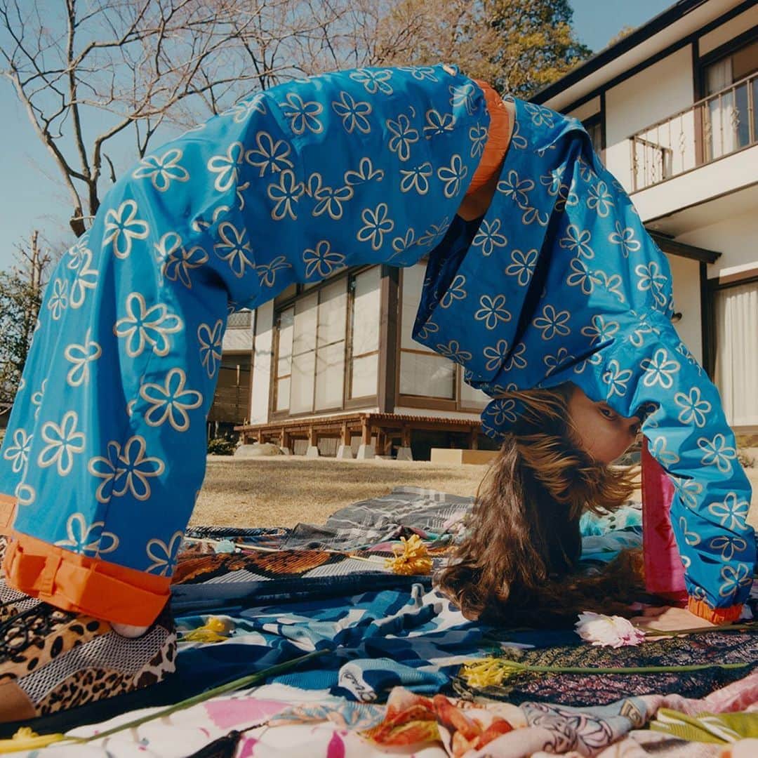 デシグアルのインスタグラム：「Summer is like age… A matter  of attitude. So, even though the leaves on the trees will fall and the colors will fade soon, with #LaDifference FW20 we will pretend that the good weather is eternal, deal?」