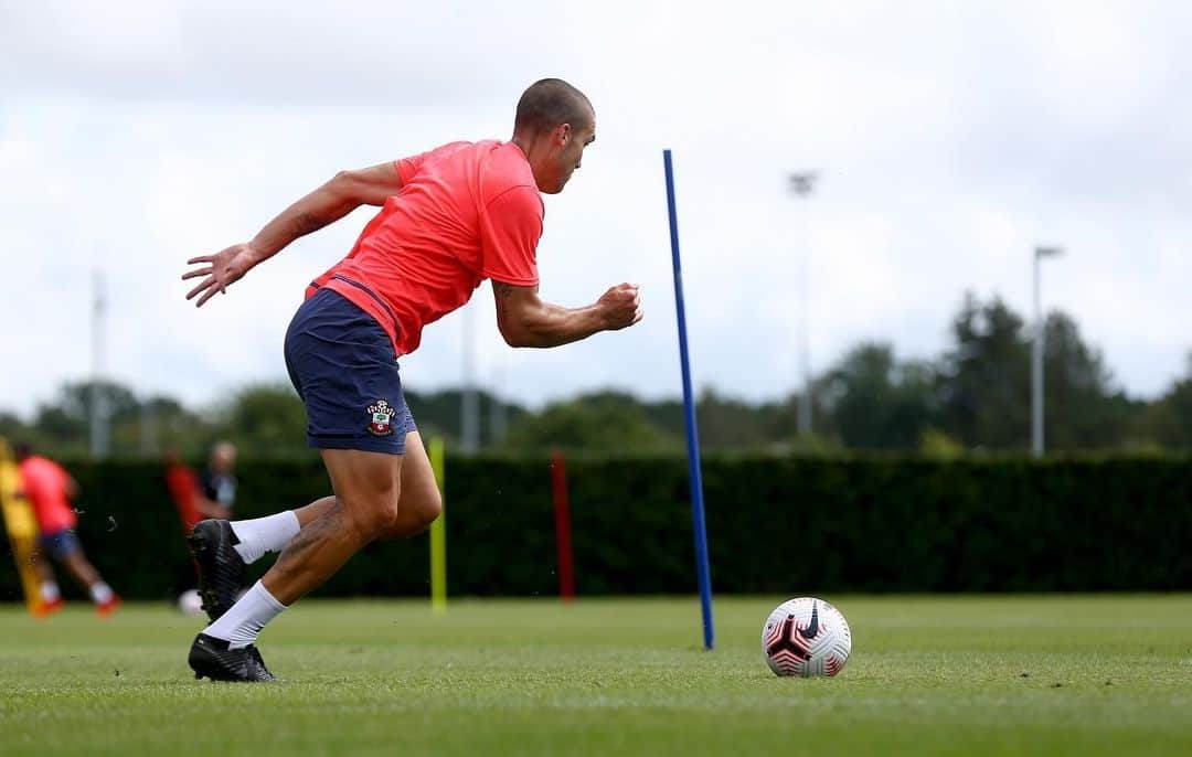 オリオール・ロメウさんのインスタグラム写真 - (オリオール・ロメウInstagram)「😄⚽️ #PreSeason」8月19日 20時57分 - oriolromeu