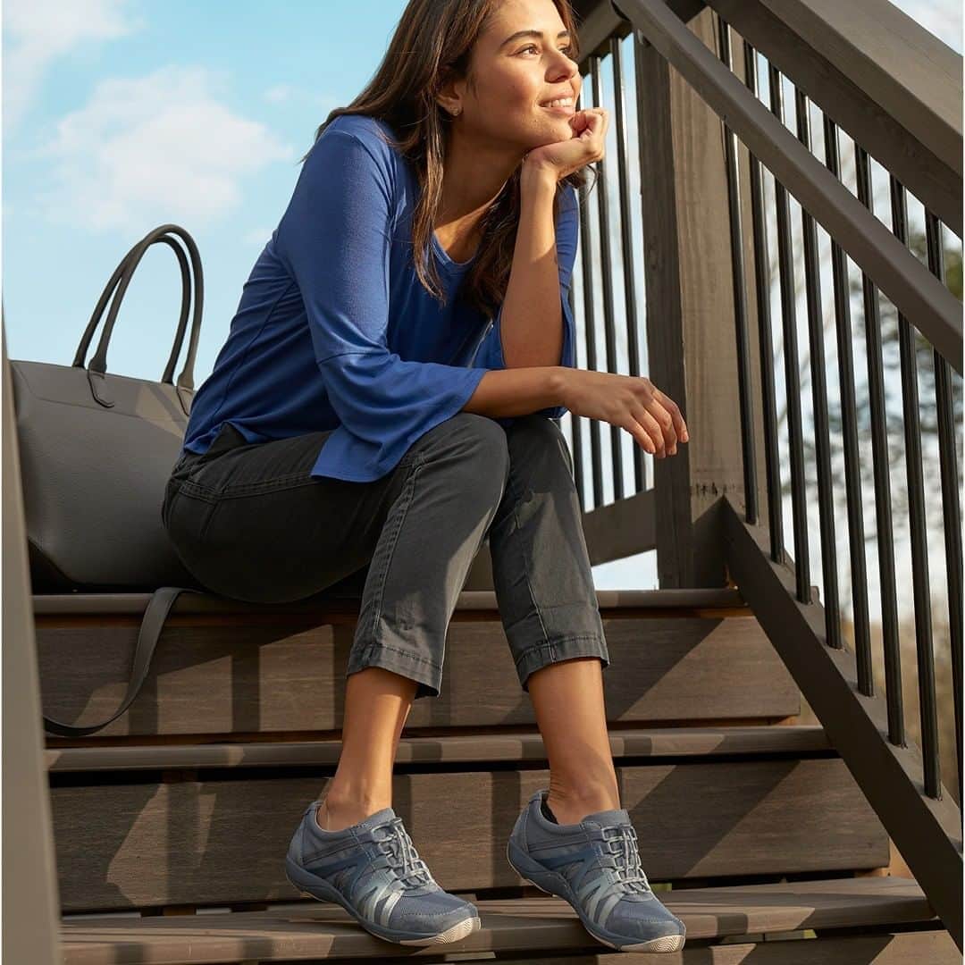 ダンスコのインスタグラム：「Sneakers made for the outdoors. Shop Henriette on our website now.」