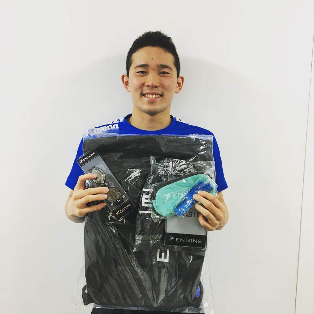 井狩裕貴のインスタグラム：「~ENGINE CUP 200IM Challenge~ 枚方スイミングスクール主催の個人メドレーの通信記録会に参加させていただきました。  豪華な優勝賞品が届きました！  ありがとうございます🤲🤲  @engine_swim  @otashin1209  #enginecupimchallenge2020 #勝たなおもろない」