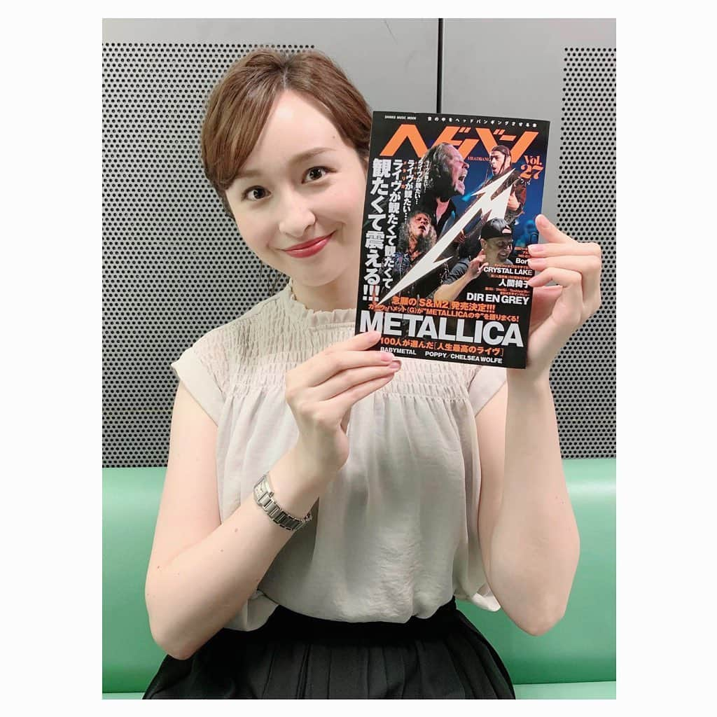 宇賀神メグさんのインスタグラム写真 - (宇賀神メグInstagram)「昨日発売のヘドバンVol.27にちょこっと載せていただきました。 よろしければお手にとって見てみてください☺️  #ヘドバン #ライヴが観たくて震える #その通りです #表紙のMETALLICA #カッコいい」8月19日 21時20分 - ugajin_megu