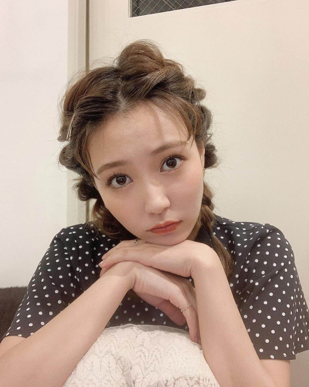 荻野可鈴さんのインスタグラム写真 - (荻野可鈴Instagram)「、 多分もうすぐ溶けるわコレ #暑すぎるでしかし🦦 #この夏はドSすぎるでしかし🦦 #熱中症には気をつけるんやでしかし🦦 #熱中症は予防できるでしかし🦦 #この激アツもあと１ヶ月もすれば終わるでしかし🦦 #あと少し頑張りましょかねぇ🦦 #最後はしかし言わんのです🦦」8月19日 21時55分 - karin_ogino